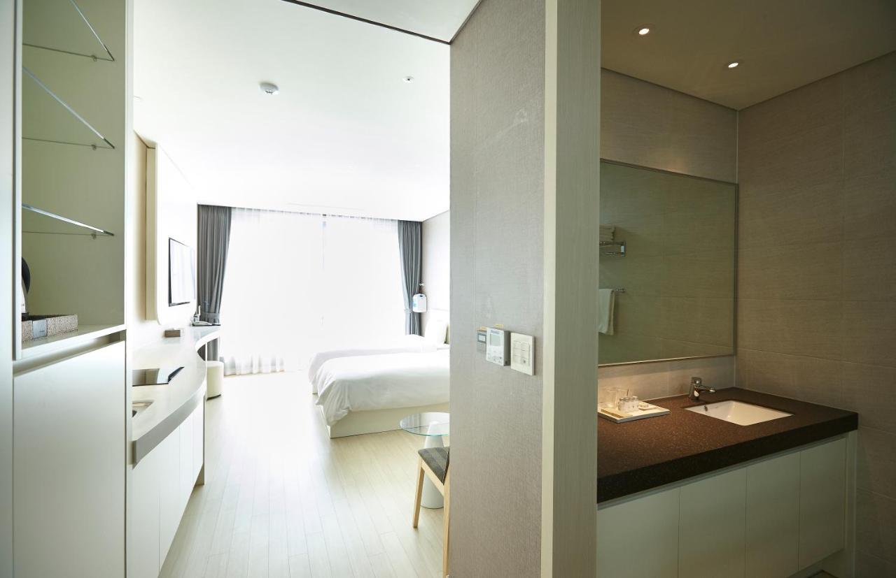 Pyeongchang The White Hotel エクステリア 写真