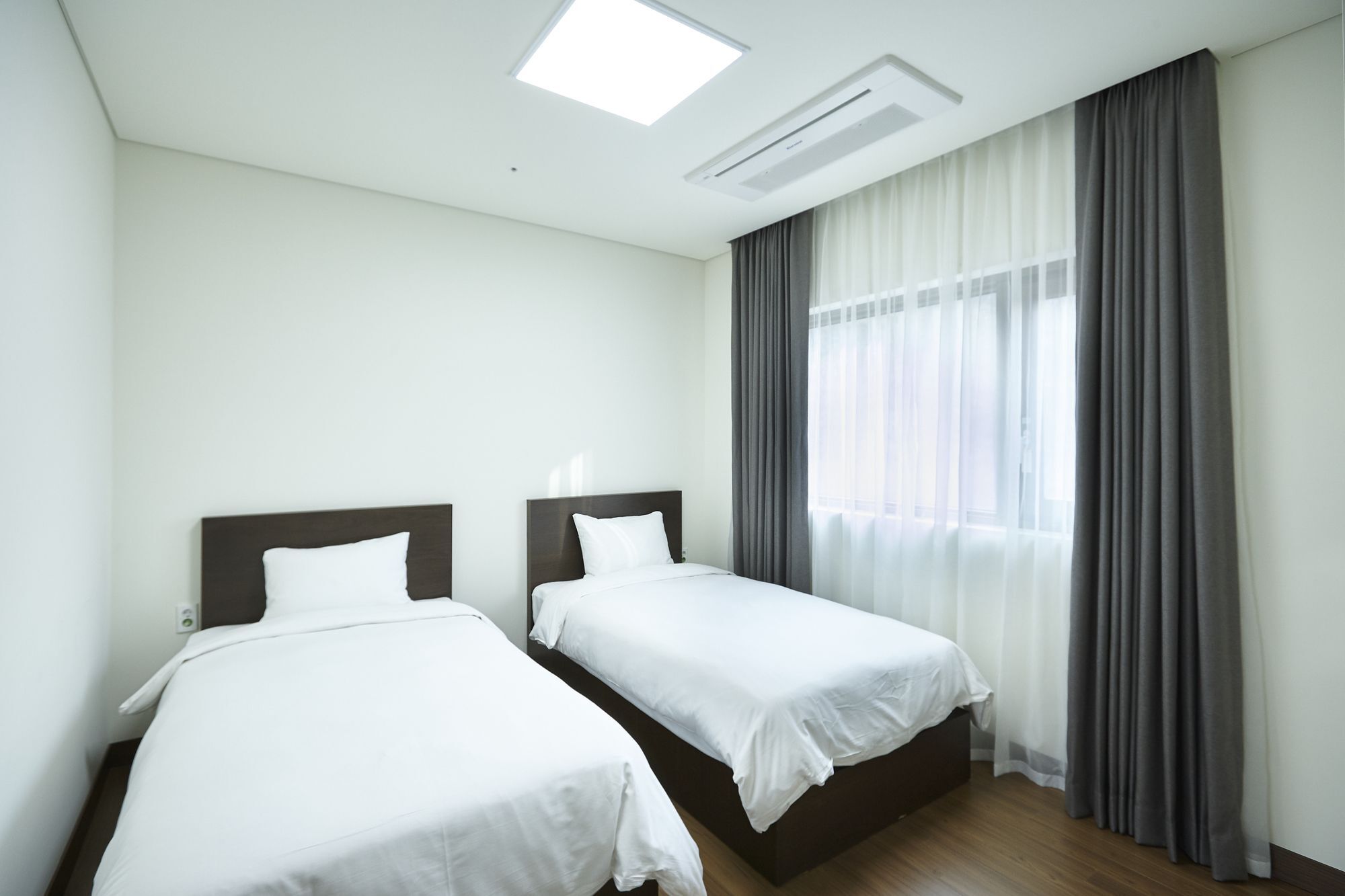 Pyeongchang The White Hotel エクステリア 写真